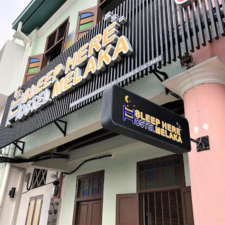 Sleep Here Hostel, Melaka Екстер'єр фото
