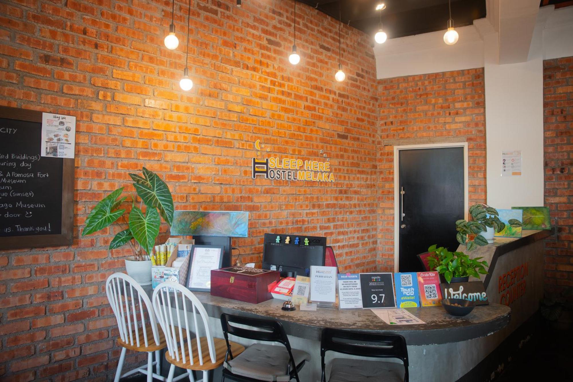 Sleep Here Hostel, Melaka Екстер'єр фото